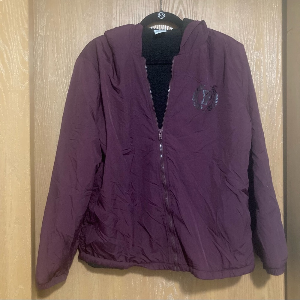 M/L Waterproof Pink Victoria Secret Jacket with Sherpa Lining in Purple